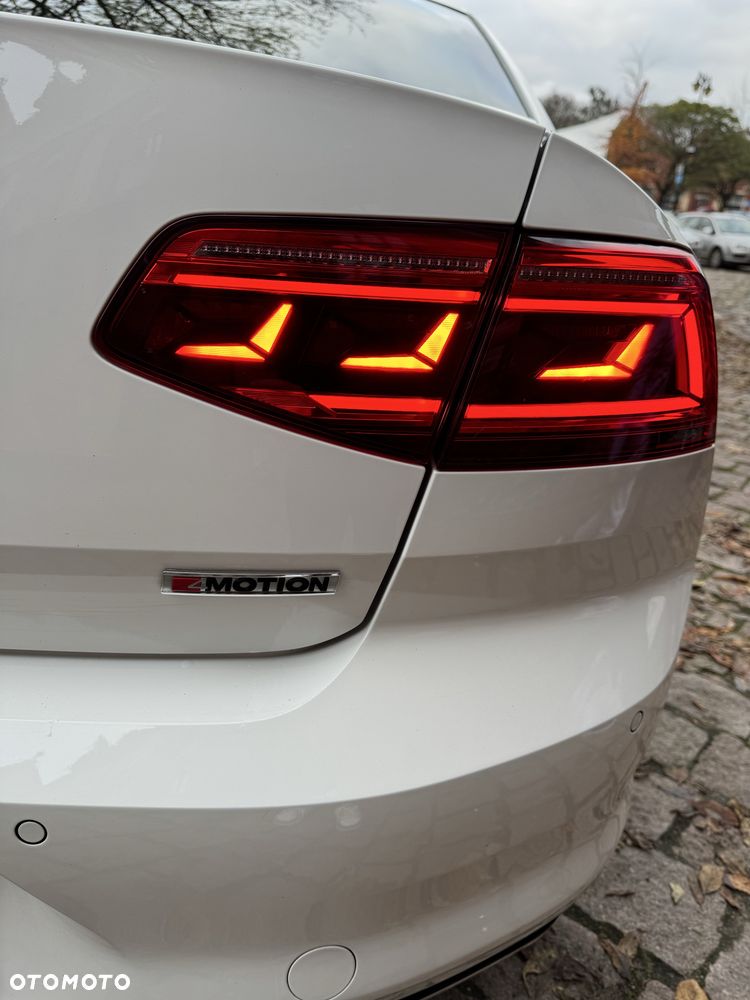 Volkswagen Passat - 8