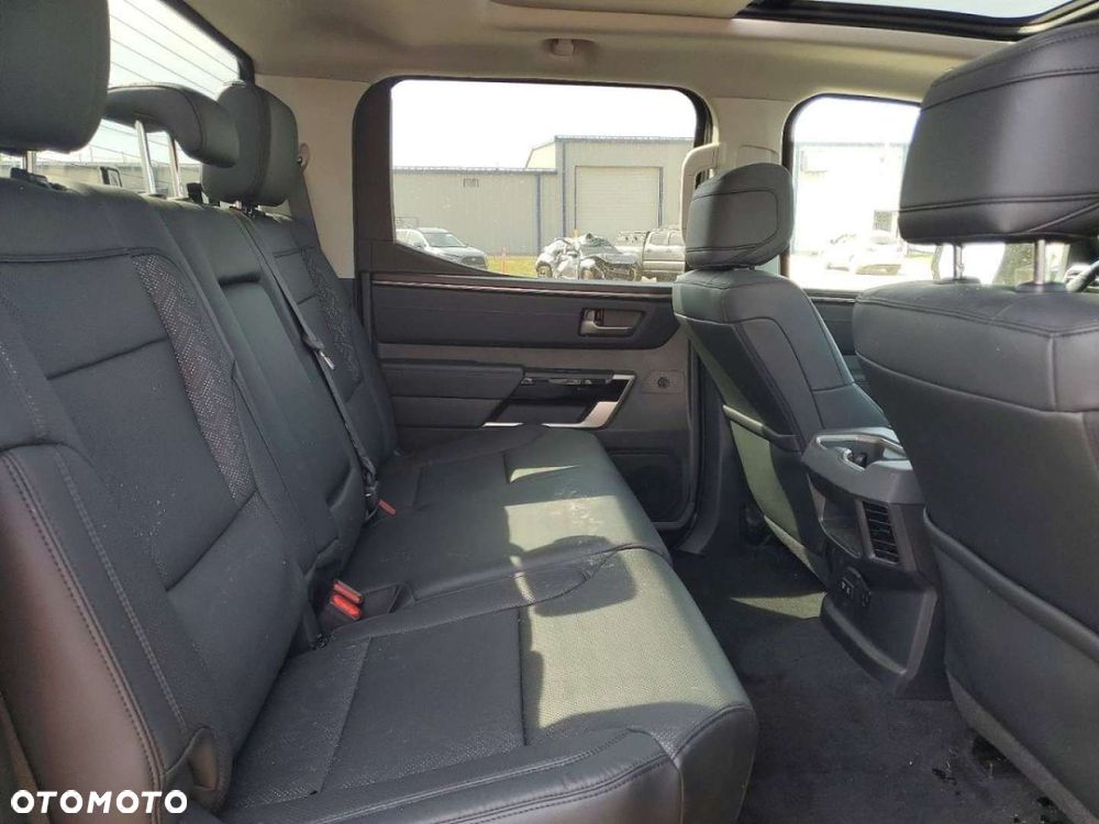 Toyota Tundra - 11