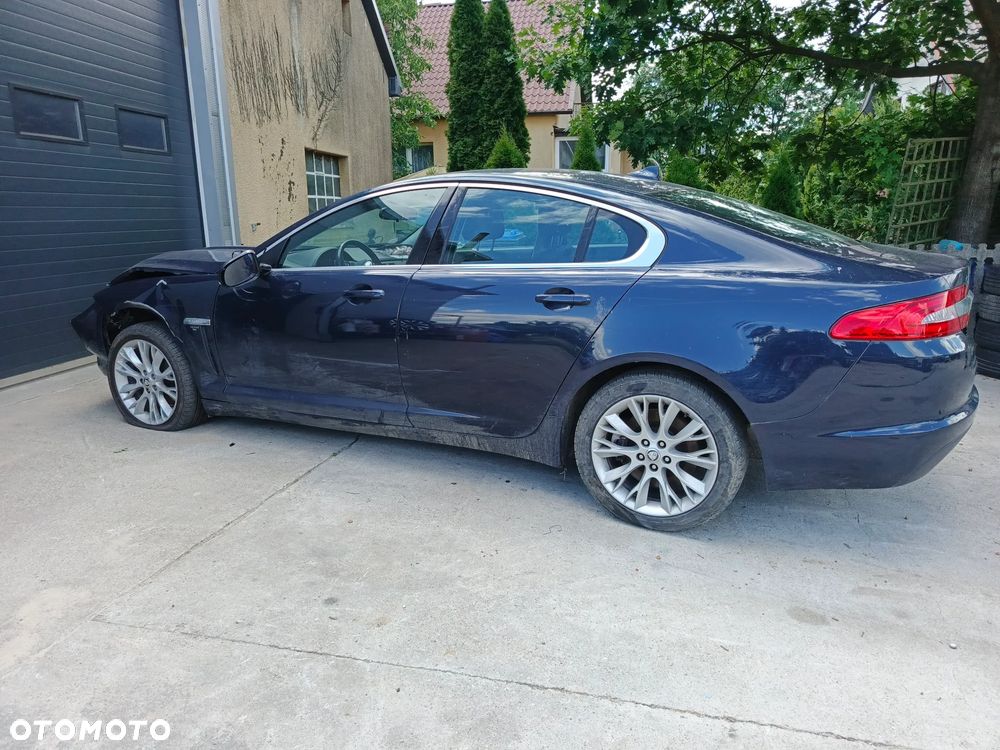 Jaguar XF 2.2 - 1