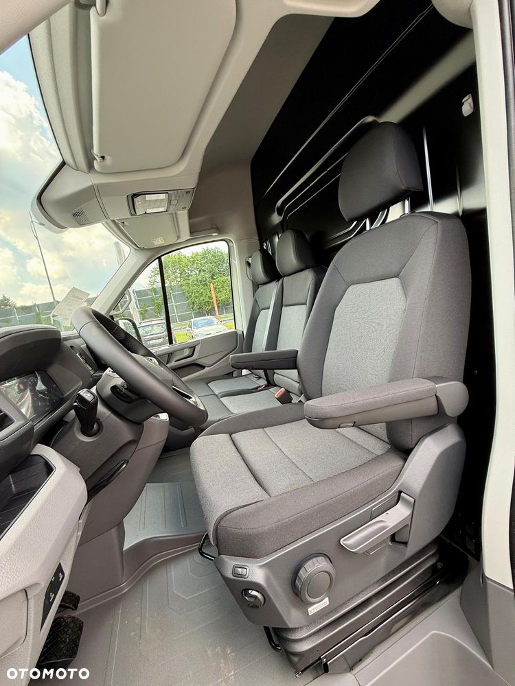 Volkswagen Crafter - 11