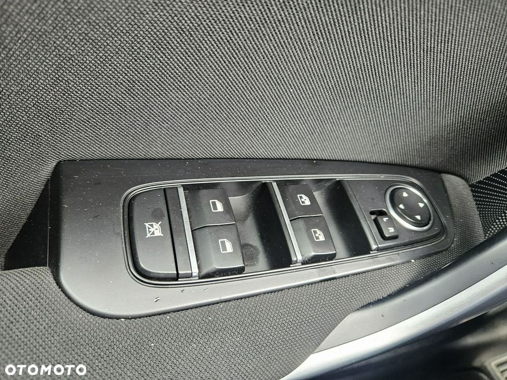 Kia Ceed - 22