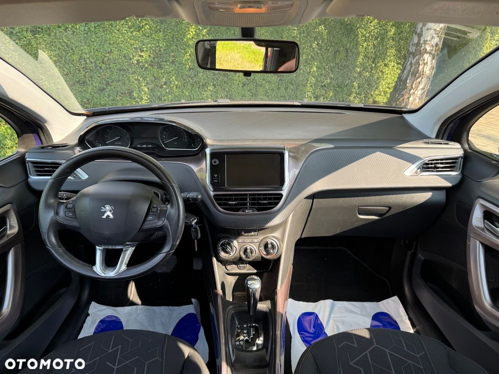 Peugeot 2008 - 10