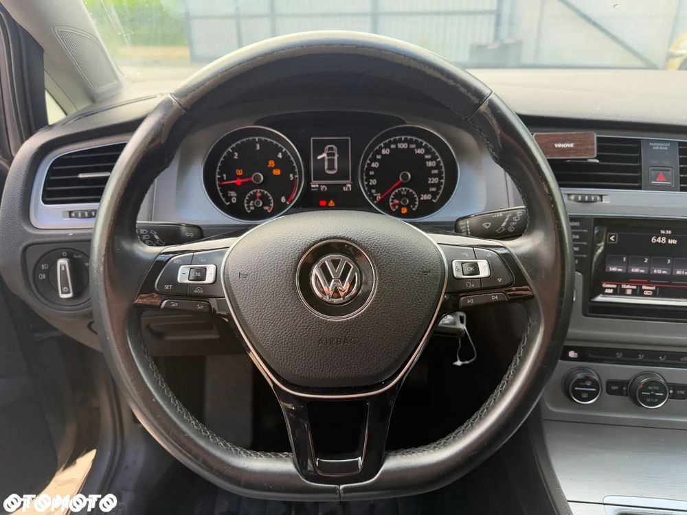 Volkswagen Golf - 13