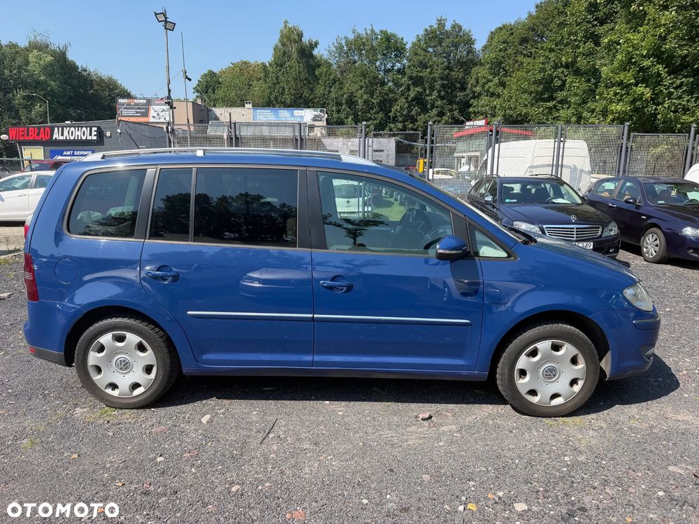 Volkswagen Touran 2.0 TDI DPF BlueMotion Technology DSG STYLE - 7