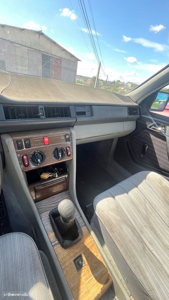 Mercedes-Benz W124 (1984-1997) 200 TD - 20