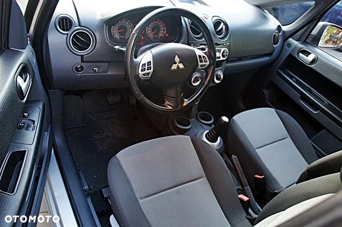 Mitsubishi Colt 1.3 Automatik Intense - 4