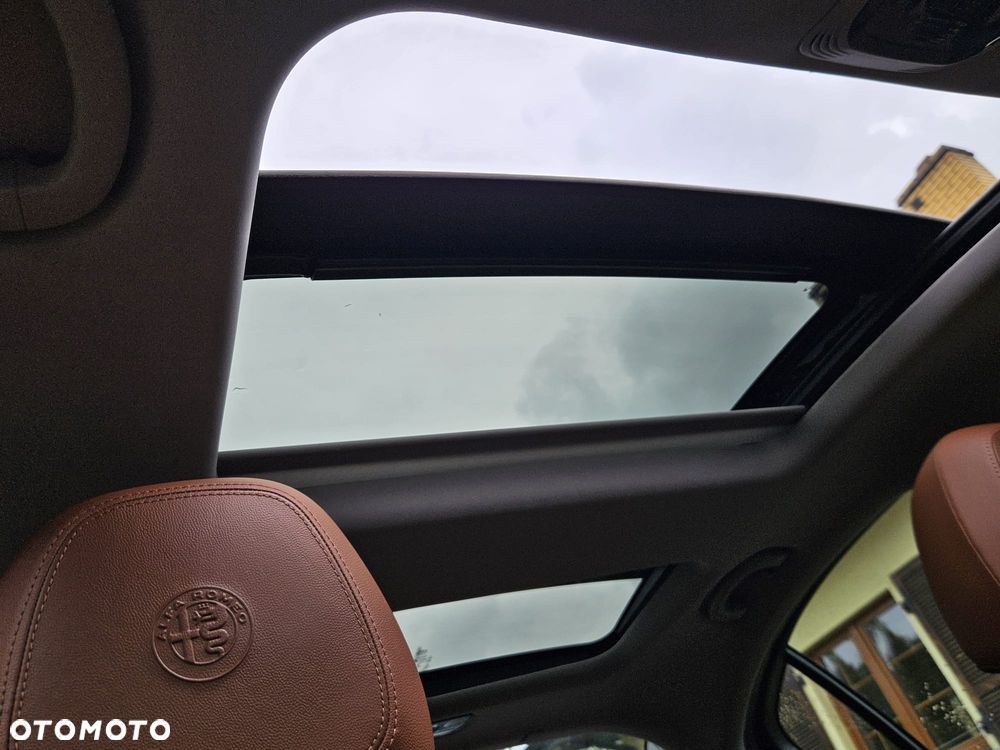 Alfa Romeo Giulia 2.0 Turbo Veloce TI Q4 - 26