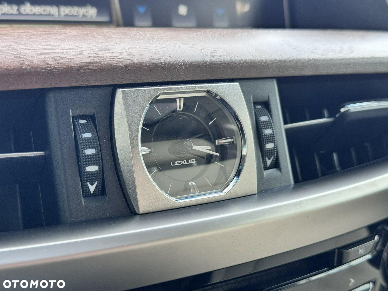 Lexus LX 570 Omotenashi - 36
