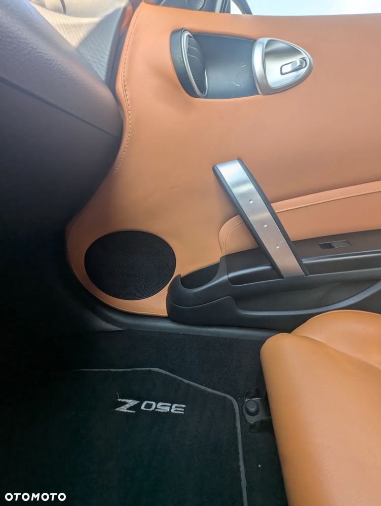 Nissan 350 Z 3.5 V6 - 6