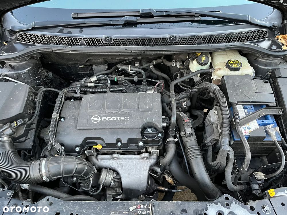 Opel Astra 1.4 Turbo - 19