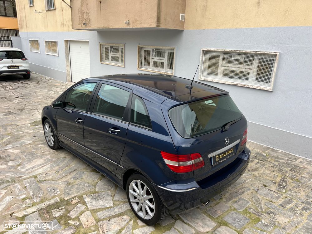 Mercedes-Benz B 200 CDI - 9