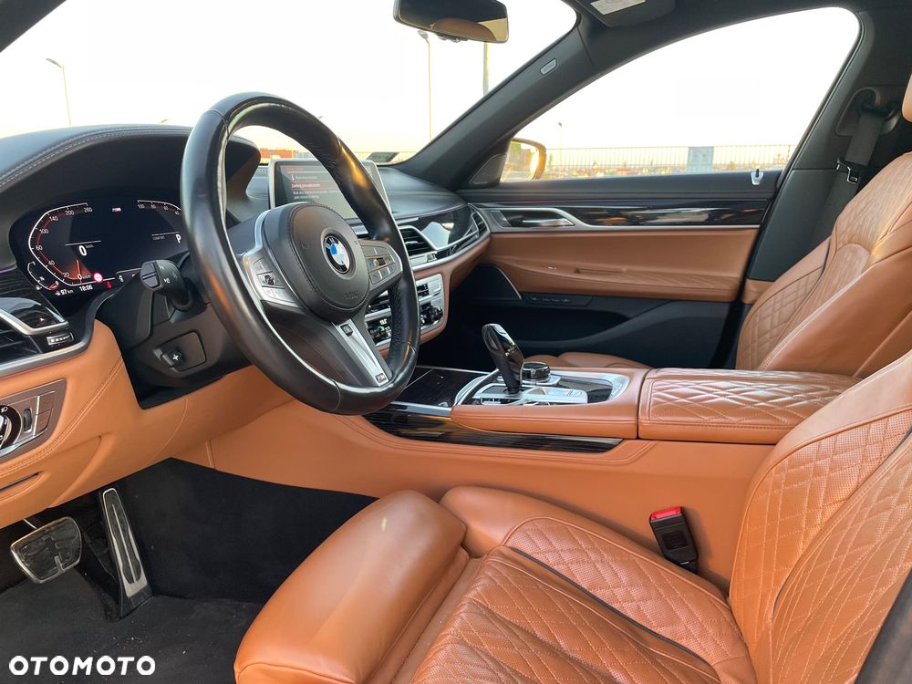 BMW Seria 7 750Li xDrive sport - 18