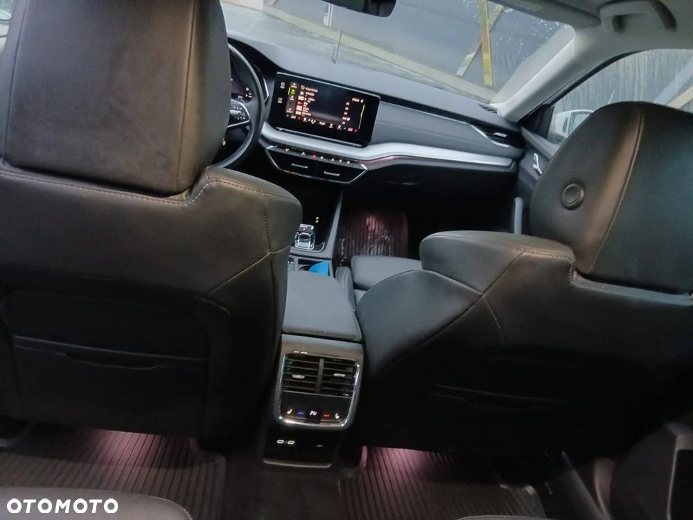 Skoda Octavia 2.0 TDI 4x4 Style DSG - 11