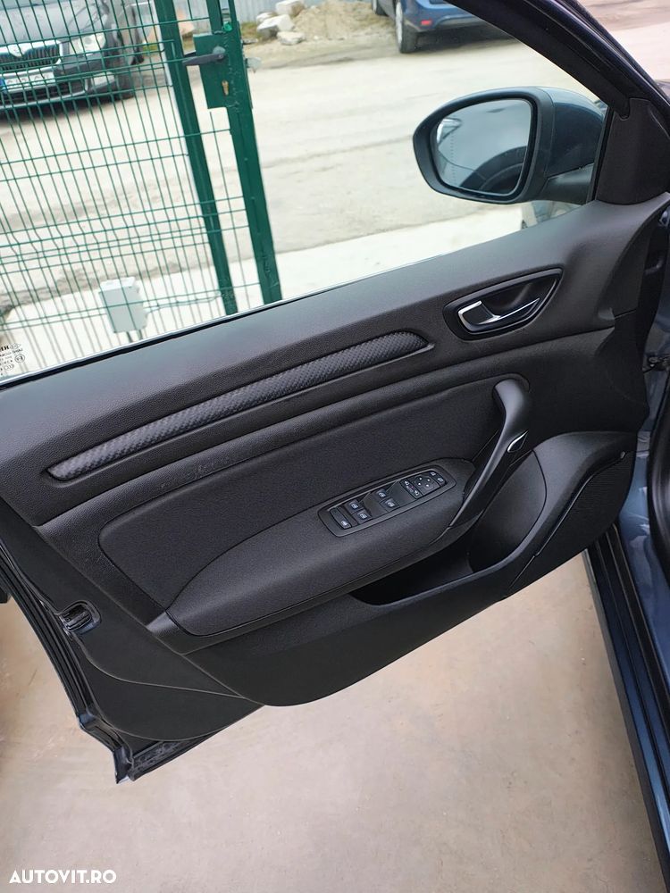Renault Megane BLUE dCi 115 BUSINESS EDITION - 11