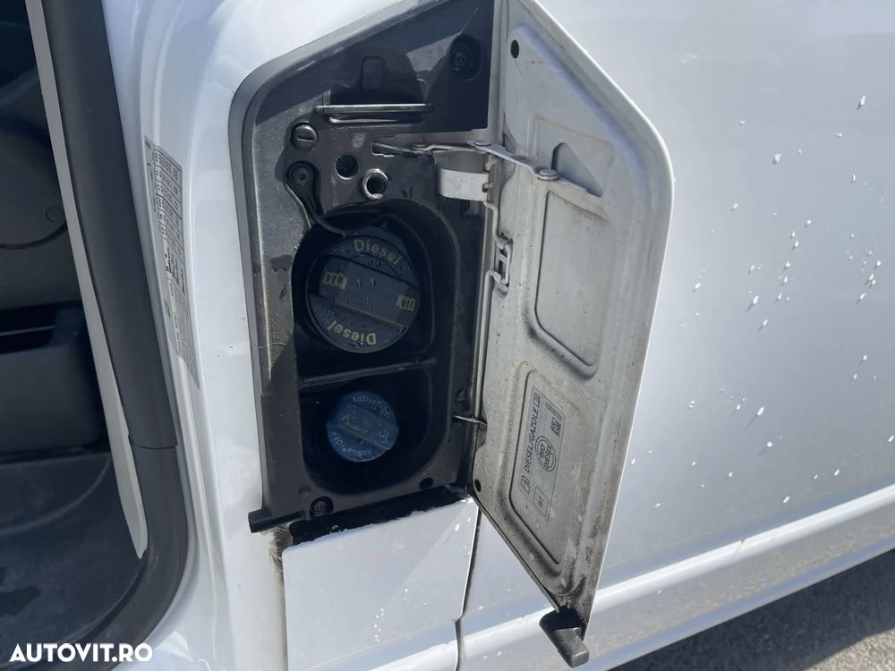 Volkswagen Transporter - 22