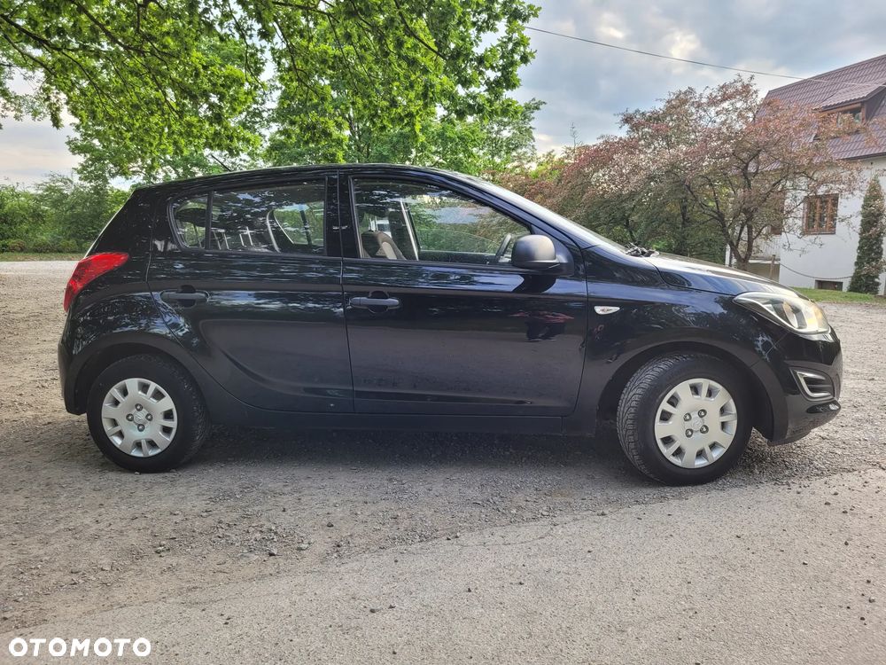 Hyundai i20 1.2 Fifa World Cup Edition - 27