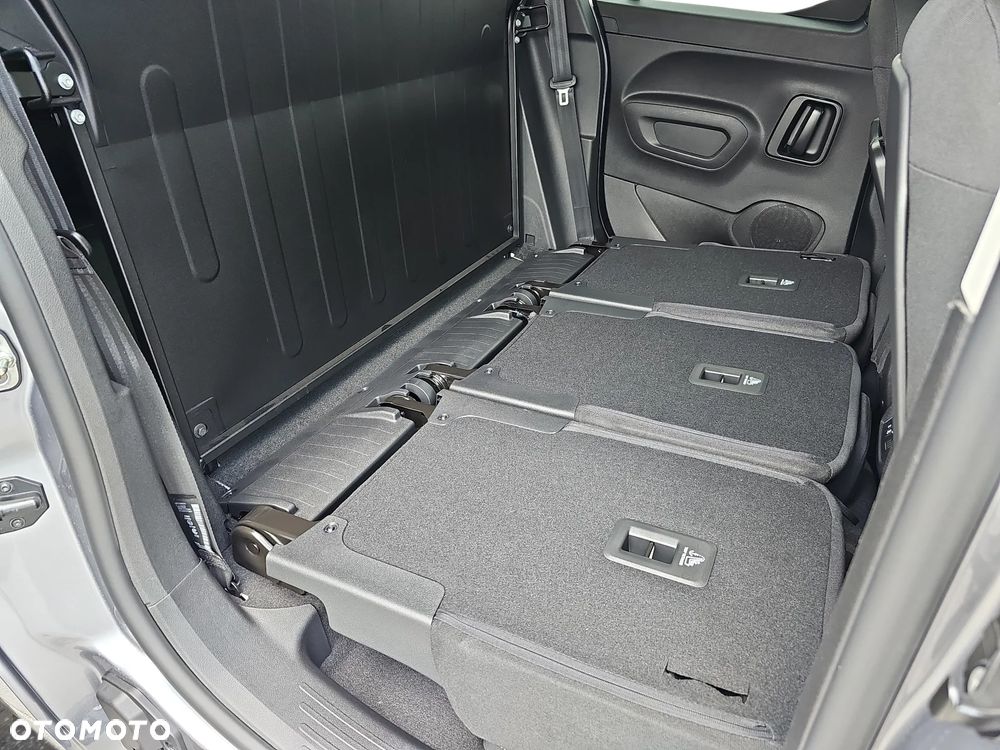 Opel COMBO 5-miescowy automat - 14