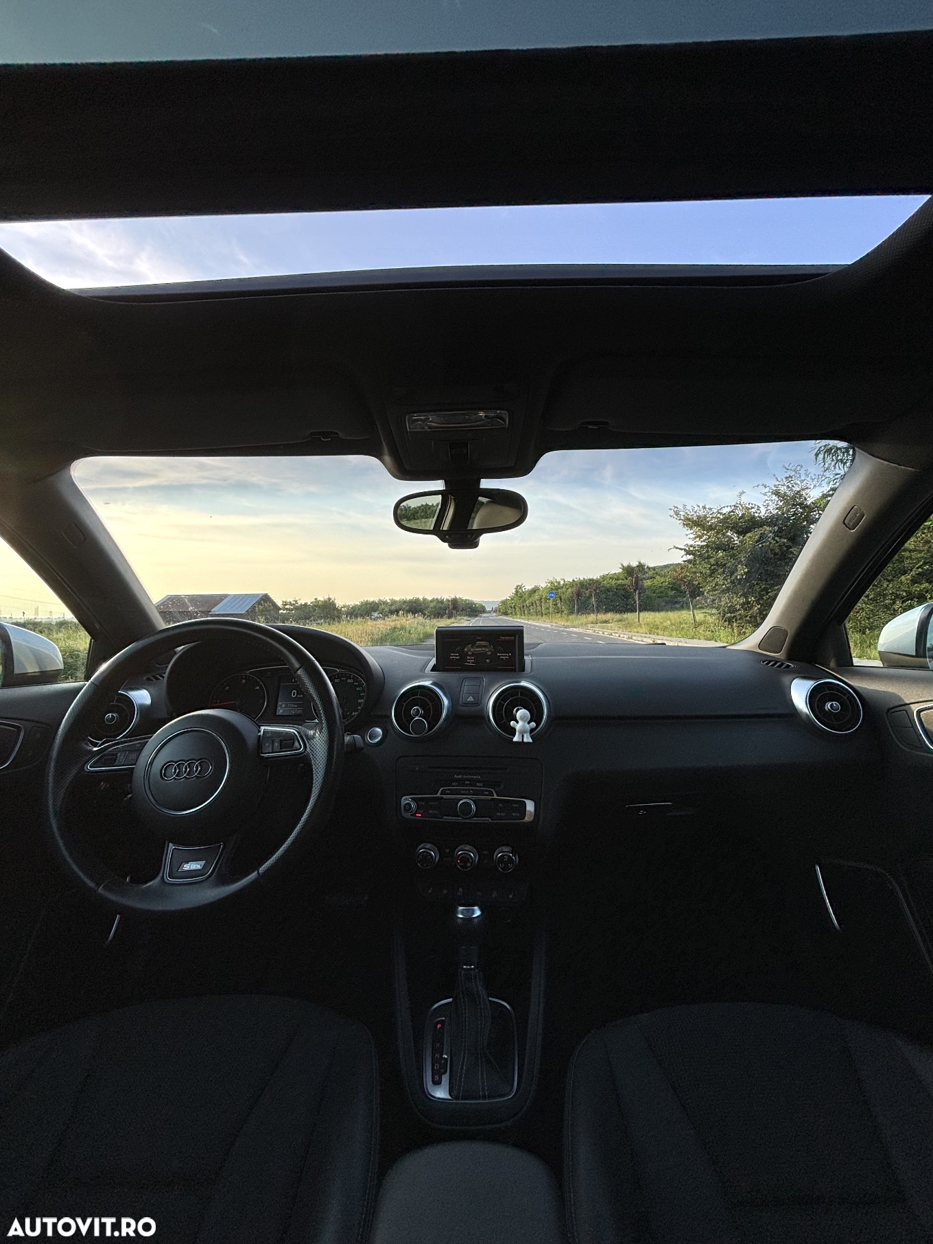 Audi A1 1.6 TDI Stronic Attraction - 7
