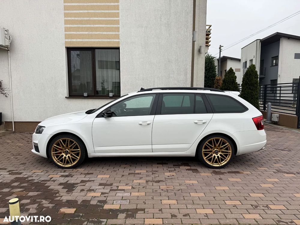 Skoda Octavia 2.0 TDI DSG RS - 4