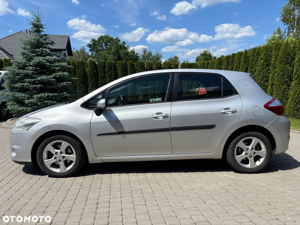 Toyota Auris 2.0 D-4D Sol - 8