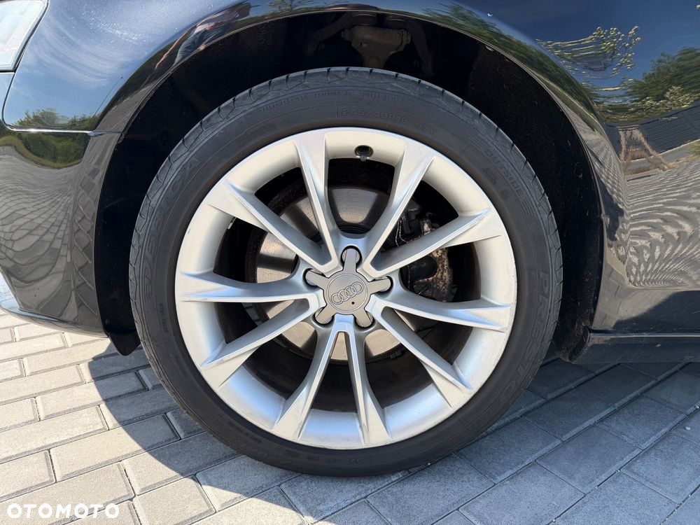 Audi A4 Avant 2.0 TDI - 9