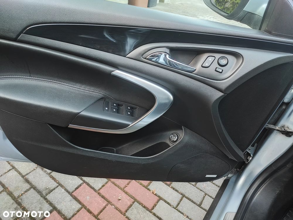 Opel Insignia 2.0 CDTI Cosmo - 9