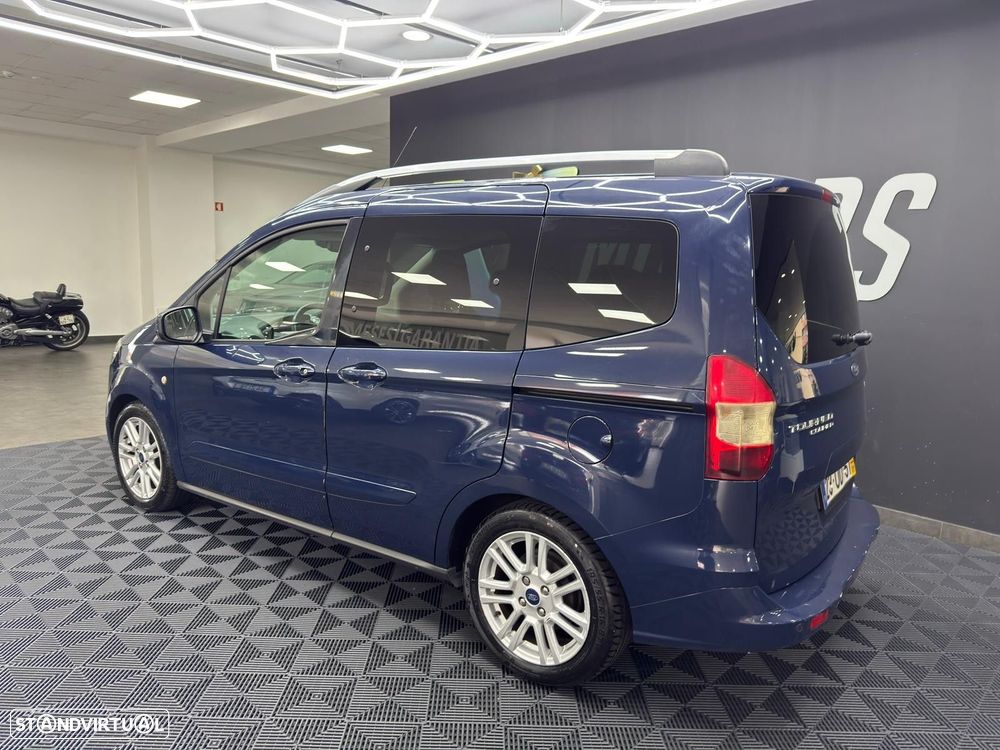 Ford Tourneo Courier 1.0 EcoBoost Titanium - 5