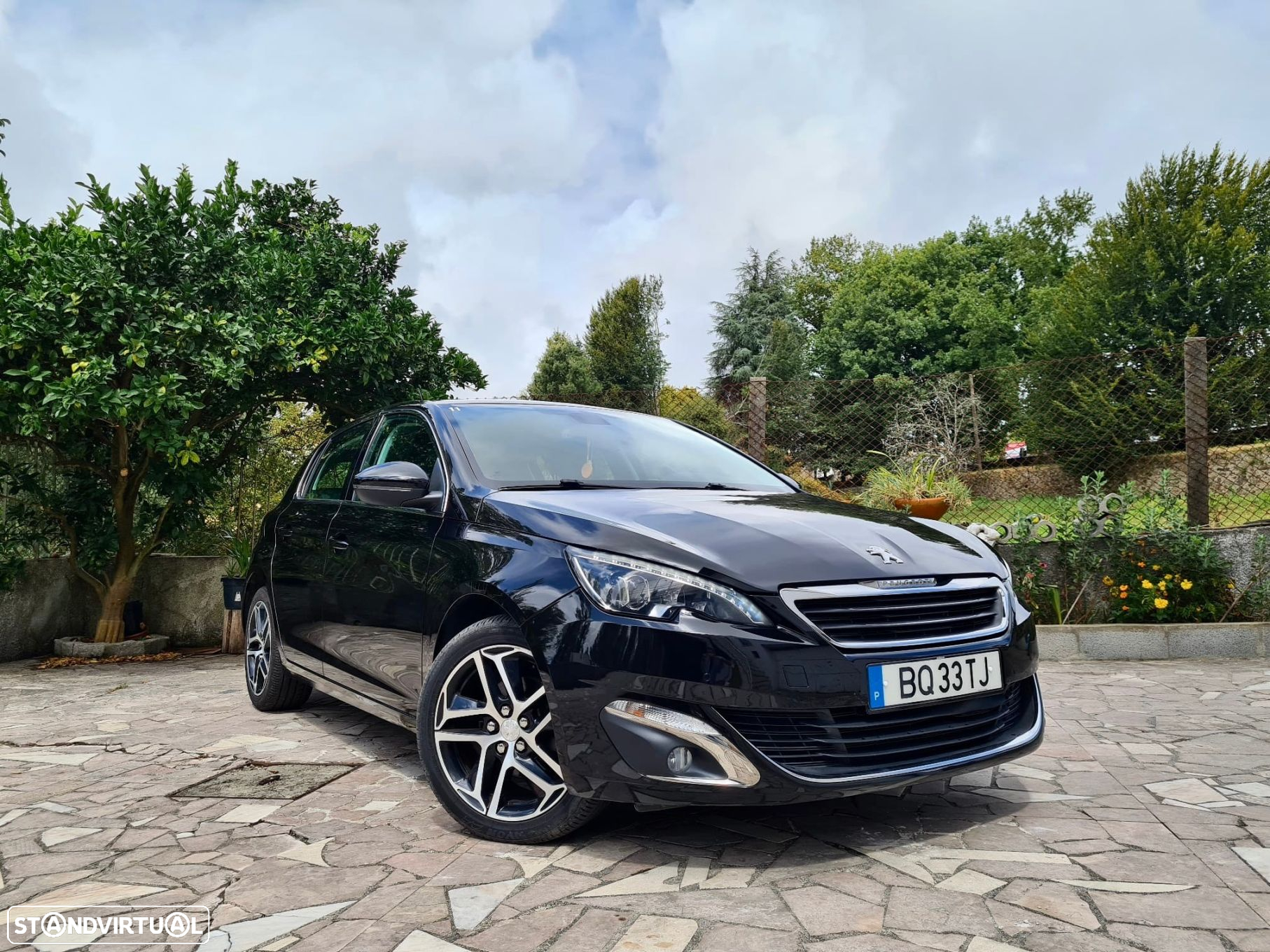 Peugeot 308 1.2 PureTech Allure J17 - 23