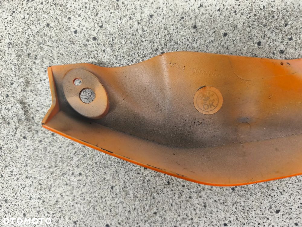 Czacha, czasza, owiewka przód, osłona lampy KTM 125 Duke - 8