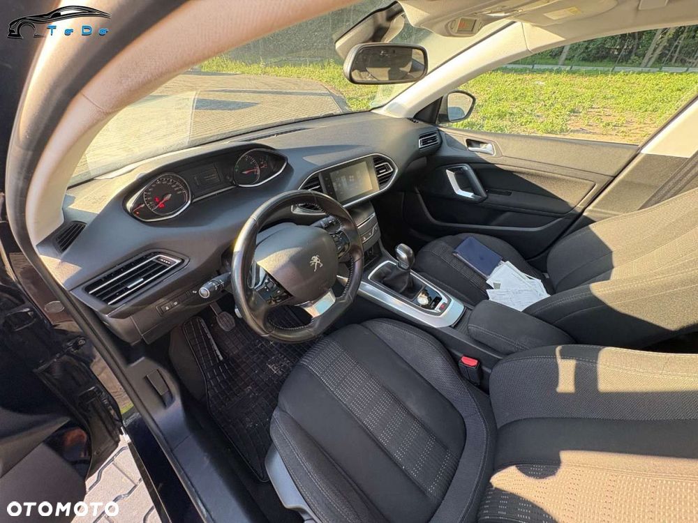 Peugeot 308 110 e-THP Stop & Start Allure - 21