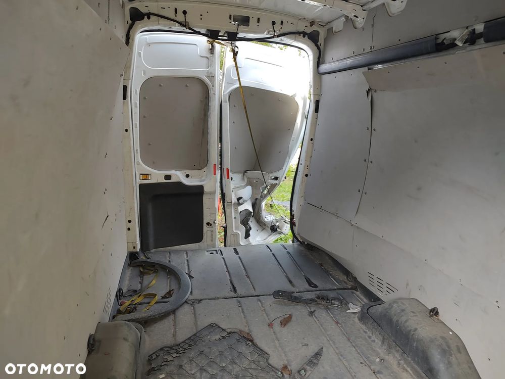 Ford transit - 19