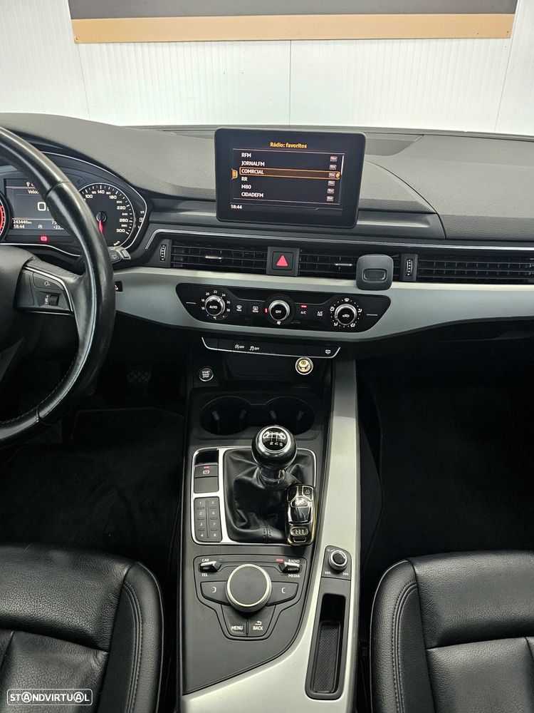 Audi A4 Avant 2.0 TDI Business Line Sport - 11