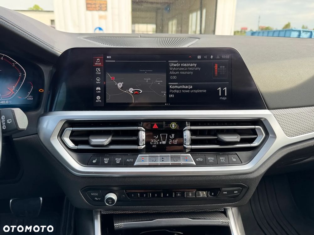 BMW Seria 3 330d xDrive M Sport - 8