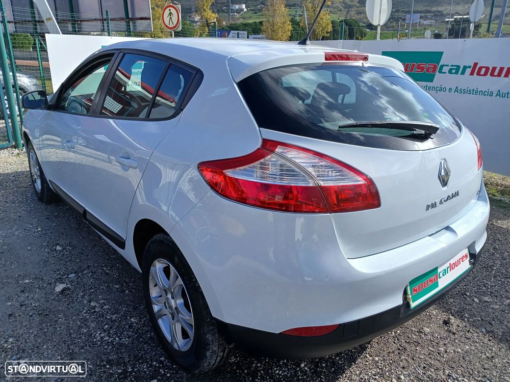 Renault Mégane 1.5 dCi Confort - 11