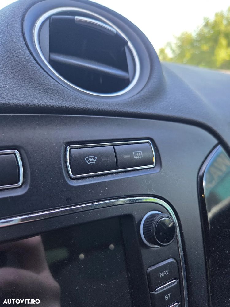 Ford Mondeo - 15