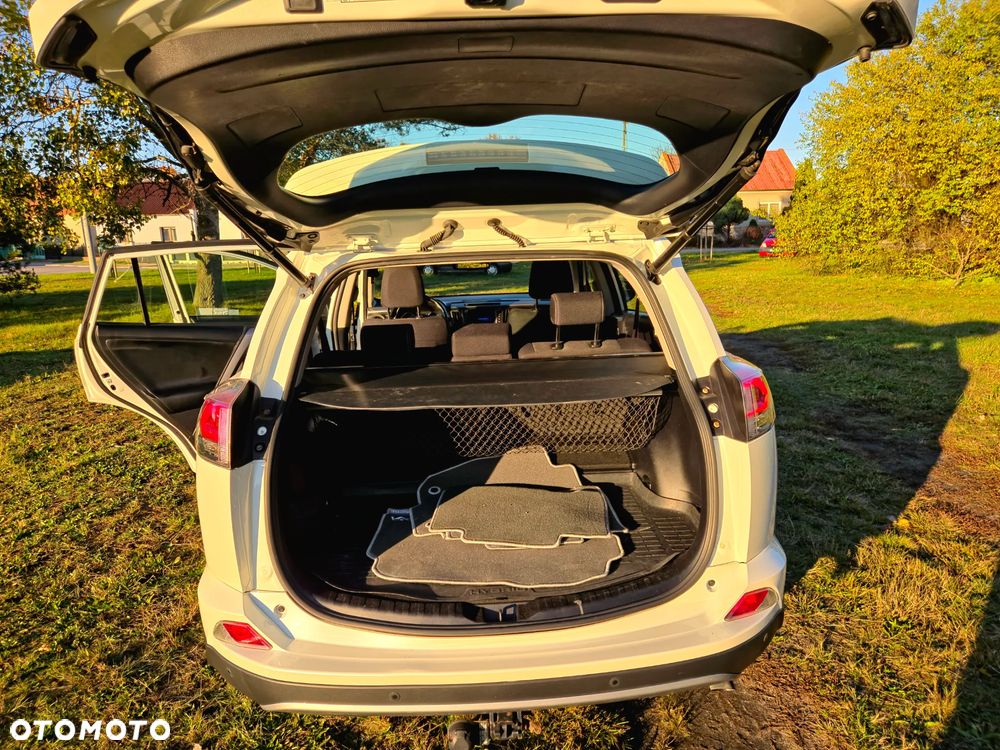 Toyota RAV4 Hybrid Style 4x4 - 13
