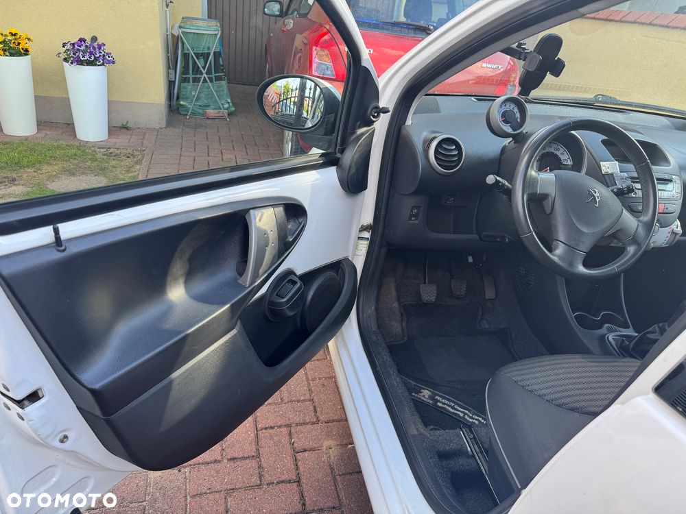Peugeot 107 1.0 Happy - 15