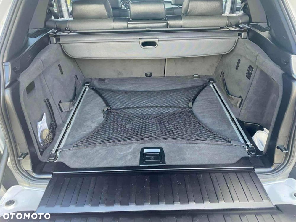 BMW X5 4.8i xDrive - 21