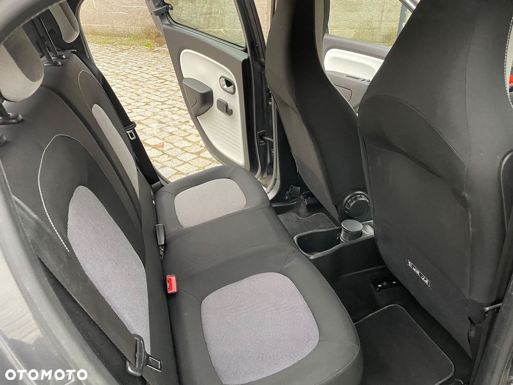 Renault Twingo ENERGY TCe 90 Intens - 17
