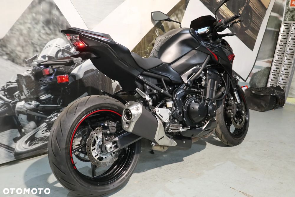 Kawasaki Z - 21