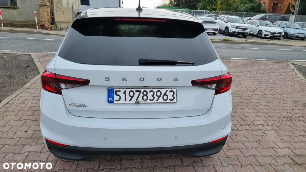 Skoda Fabia 1.0 TSI Active - 6