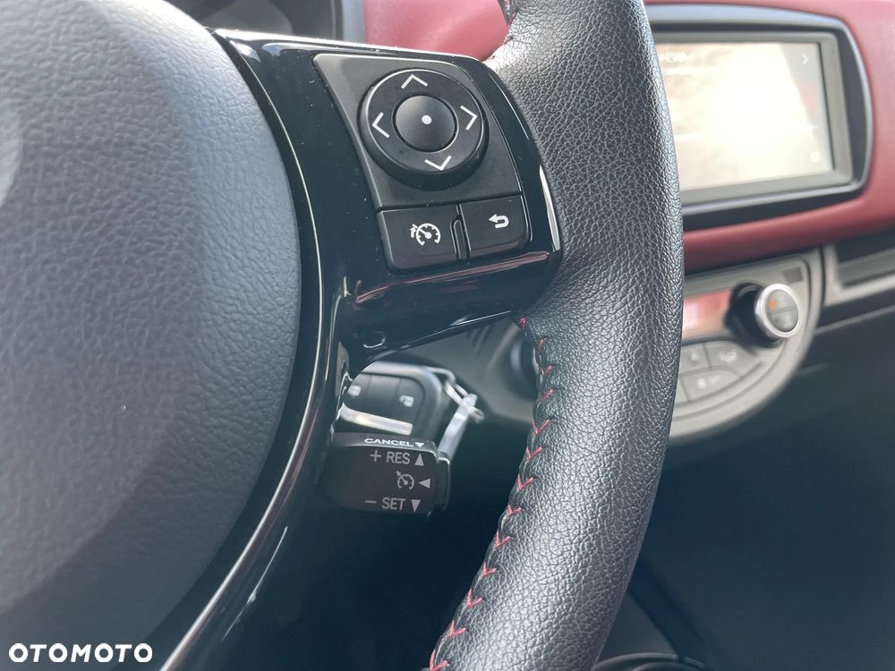 Toyota Yaris 1.5 Selection - 25