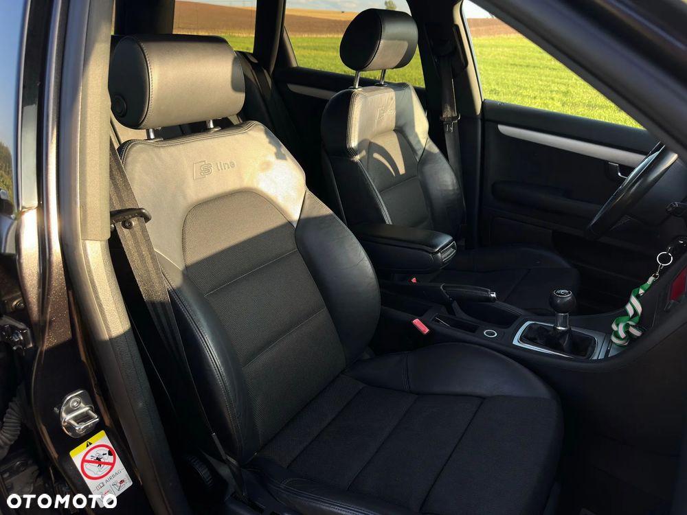 Audi A4 Avant 2.0 TDI DPF S line Sportpaket (plus) - 18