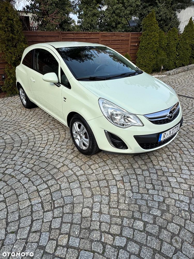 Opel Corsa 1.4 16V Edition - 1