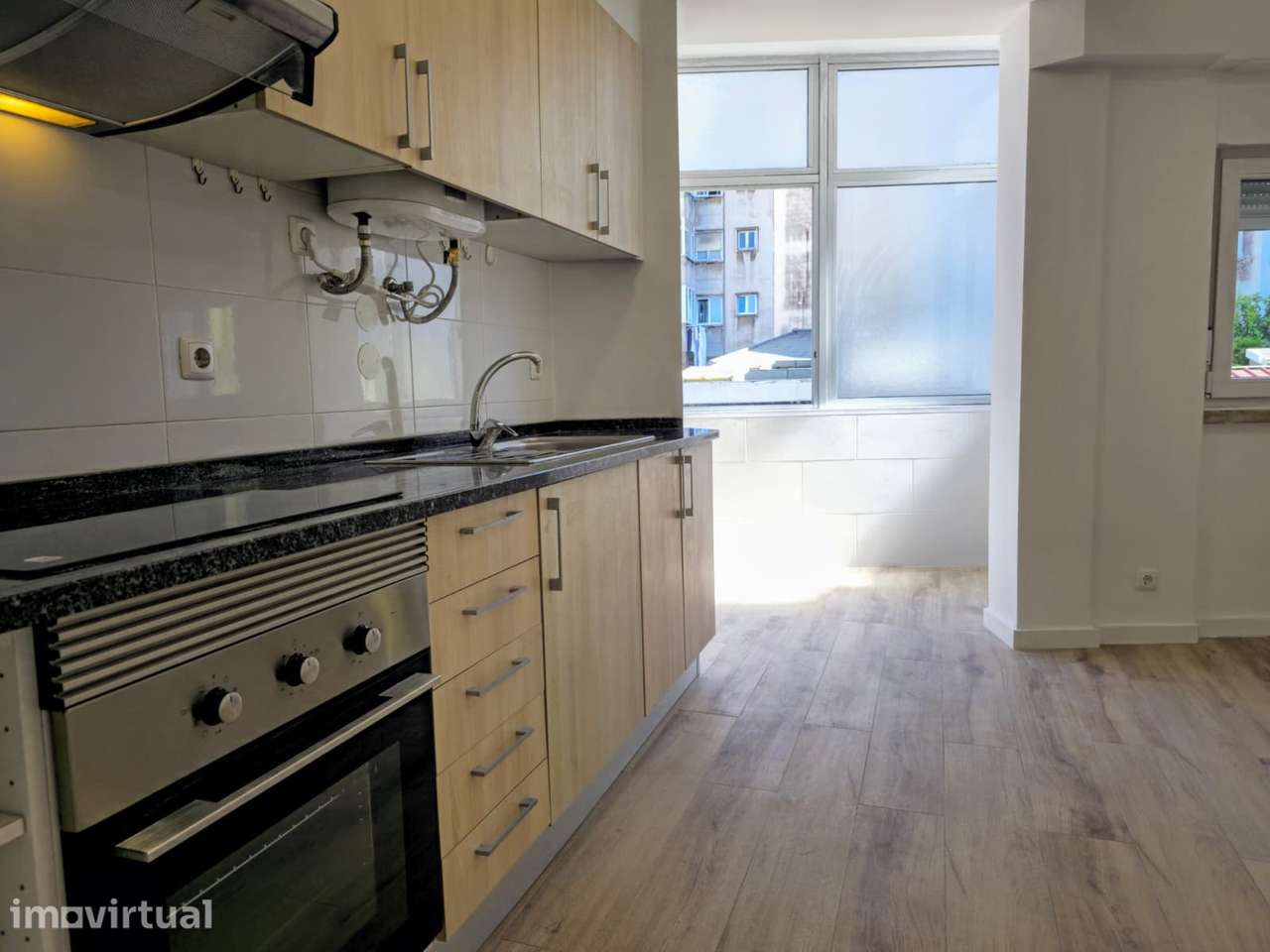Apartamento T1 junto ao Largo da Graça - Grande imagem: 5/20