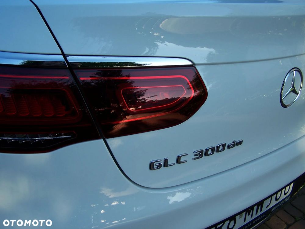 Mercedes-Benz GLC 220 d 4Matic 9G-TRONIC AMG Line - 5