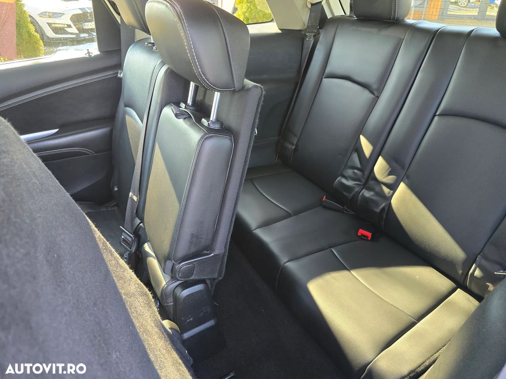 Fiat Freemont 2.0 Multijet 16V DPF Automatik Allrad Lounge - 9