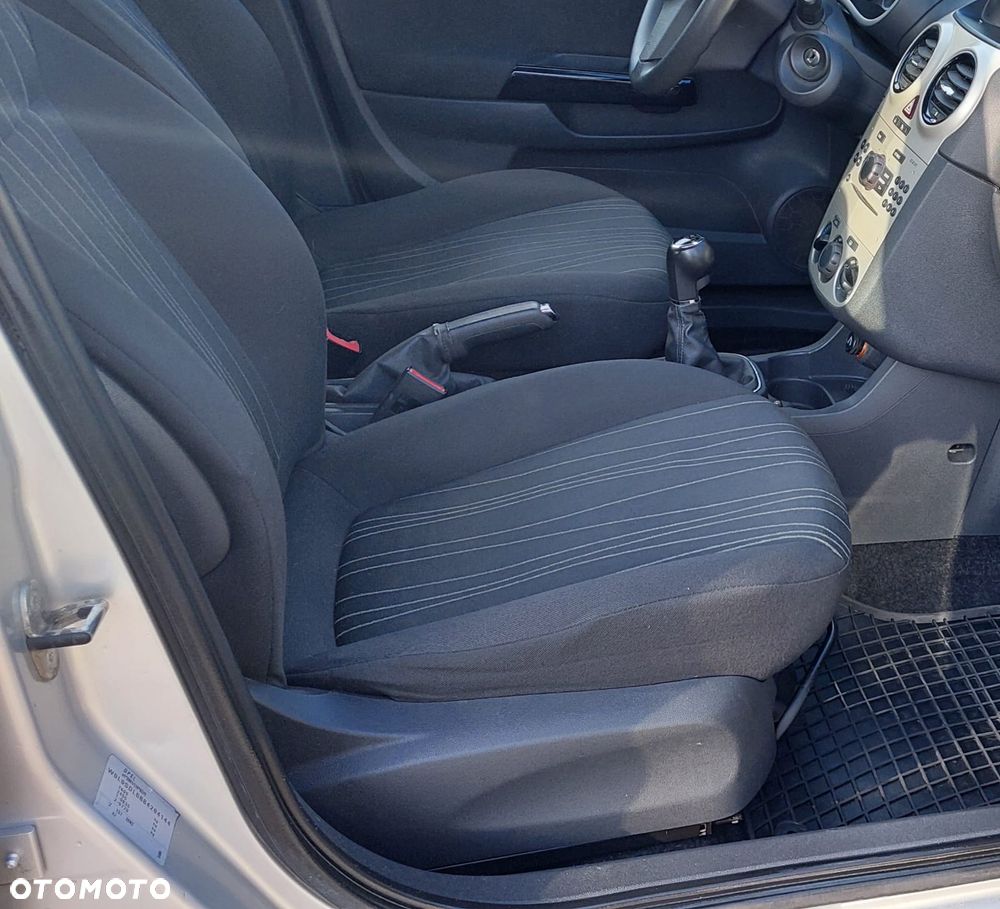 Opel Corsa 1.2 16V - 17