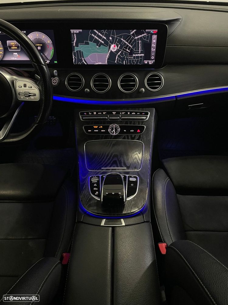 Mercedes-Benz E 300 de AMG Line - 26