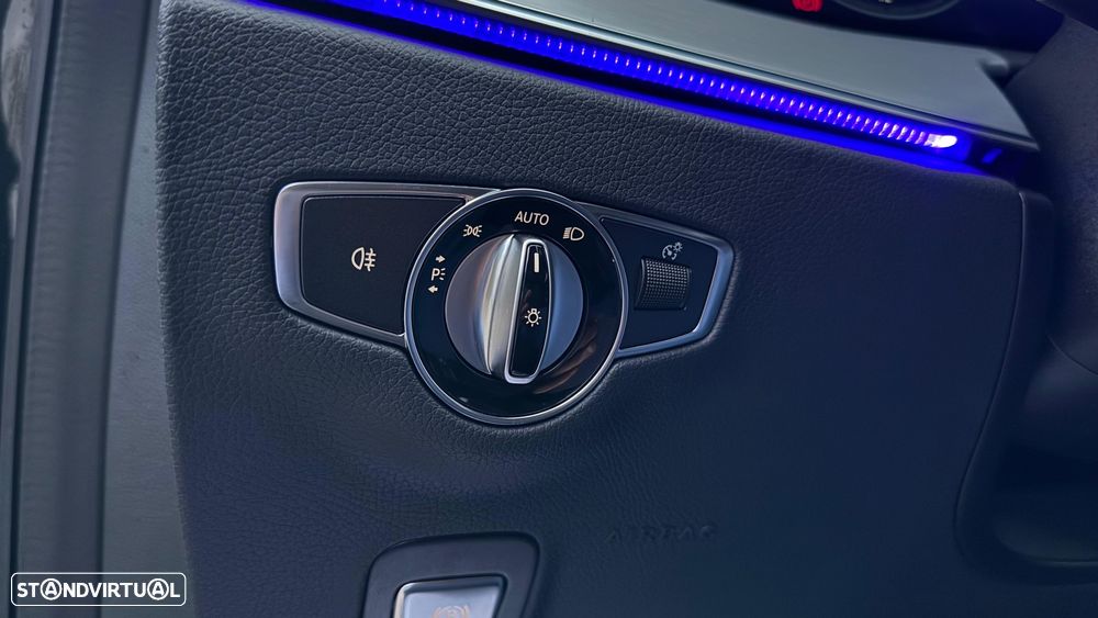 Mercedes-Benz E 300 de AMG Line - 13